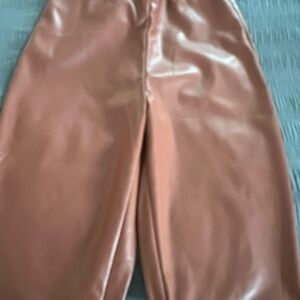 Chic Faux Leather Pants in Warm Brown
